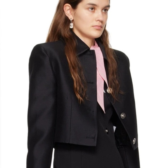 Versace Pink Barocco Silk Scarf NEW IN BOX - Picture 2 of 5